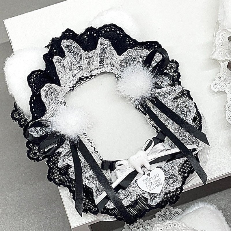Ita Bag Photocard Sleeve Black White Lace Ruffle Gothic Frame
