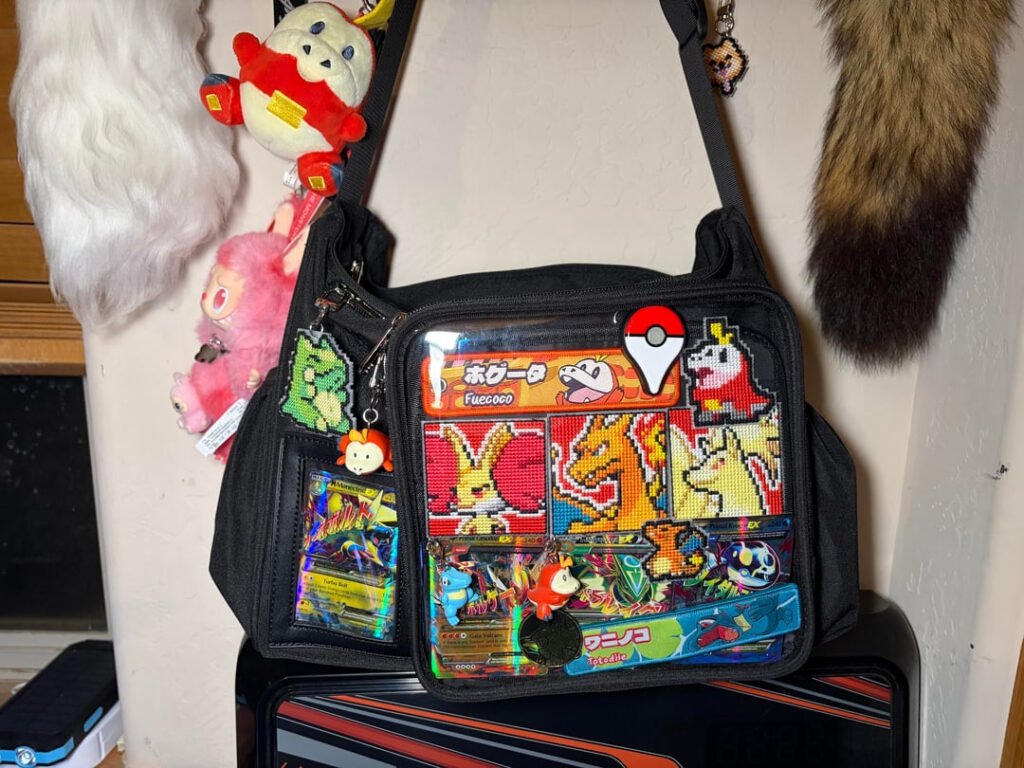 Pokémon in Your Pocket, a “Second Space” Carried on Your Back