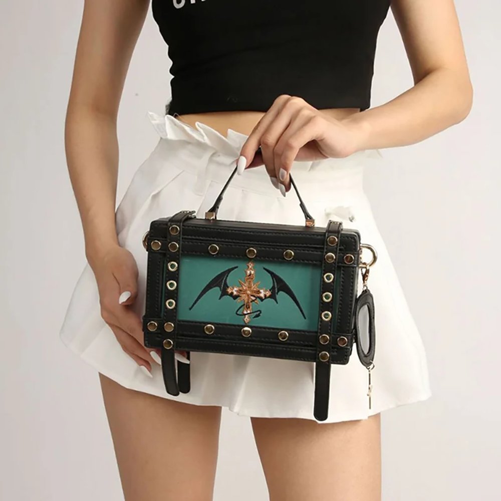 Twisted Wonderland Ita Bag Layout Inspiration