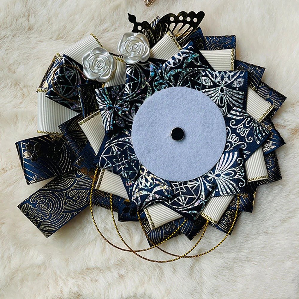 Subverting Convention with Dual-Character Aesthetics: A Blue Lock Handmade Ita Board Breakdown