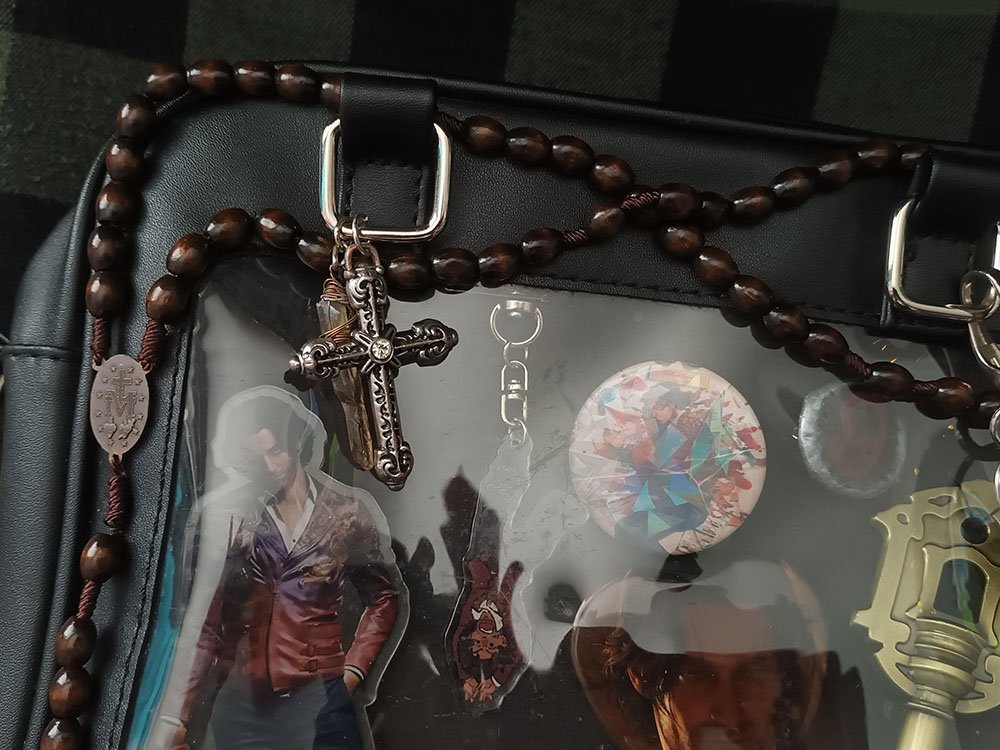 A Complete Guide to Styling and Analyzing Gothic Ita Bags